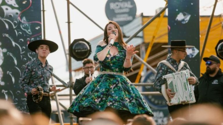 Por primera vez en la historia: Esta es la cueca que llegó al número 1 del Top 50 en Spotify