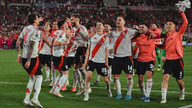 River vuelve a mofarse de Colo Colo tras eliminarlo de la Libertadores: “Estamos en semifinales”