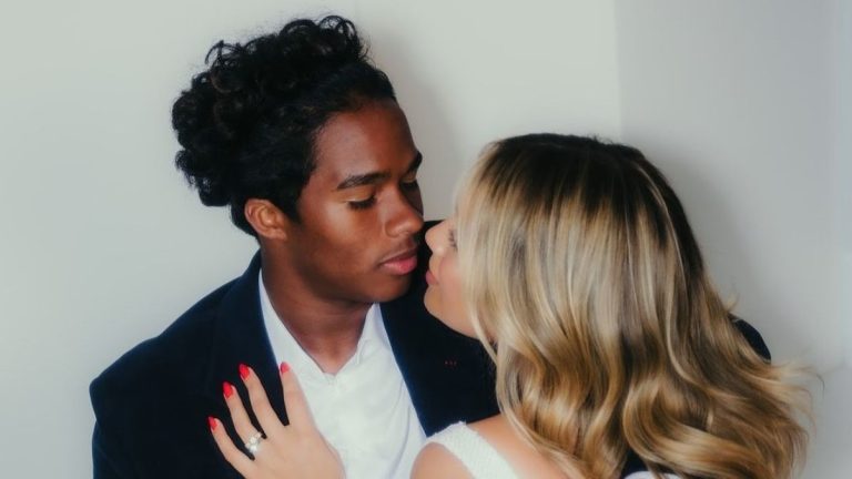 A los 18 años: Endrick sorprende y contrae matrimonio con su novia Gabriely Miranda