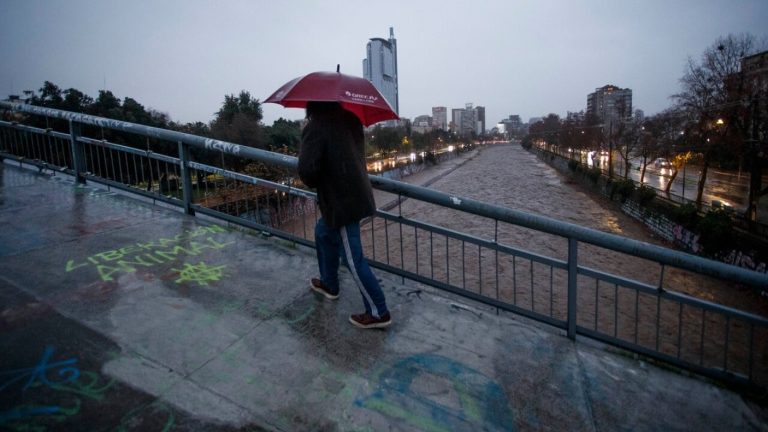 Último día de Fiestas Patrias: ¿Lloverá este domingo en la Región Metropolitana?