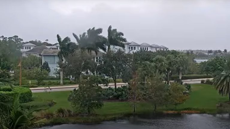 Huracán Milton se acerca a Florida: Videos muestran los primeros y preocupantes efectos
