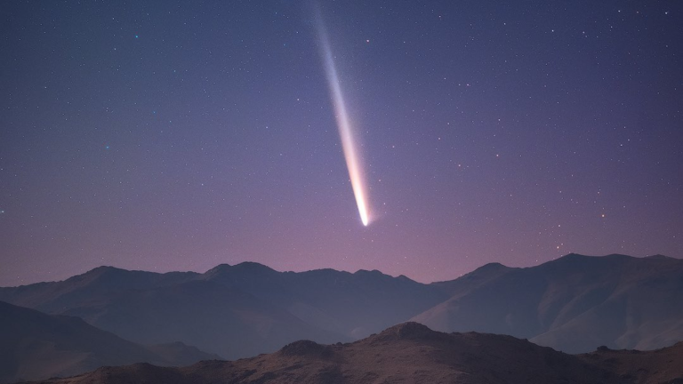 Cometa del siglo se acerca a la Tierra: Cuándo y cómo se puede ver desde Chile