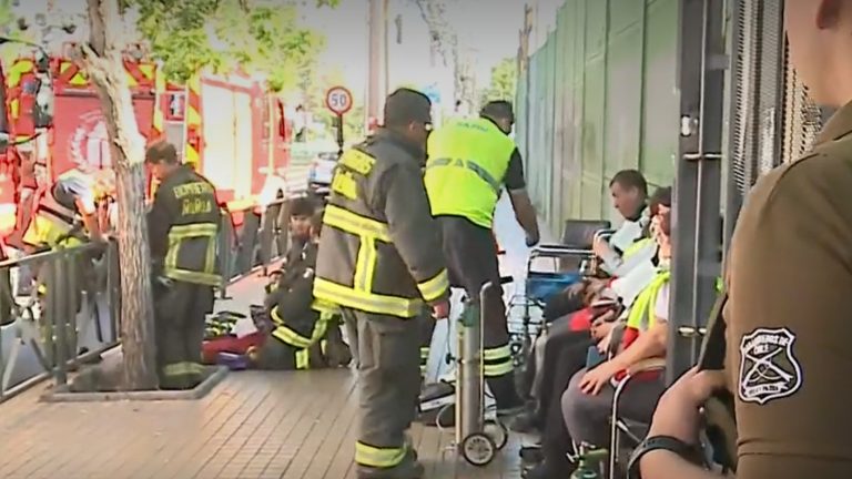 Tres adultos mayores descompensados por presunta emanación de gas en Línea 6 del Metro de Santiago