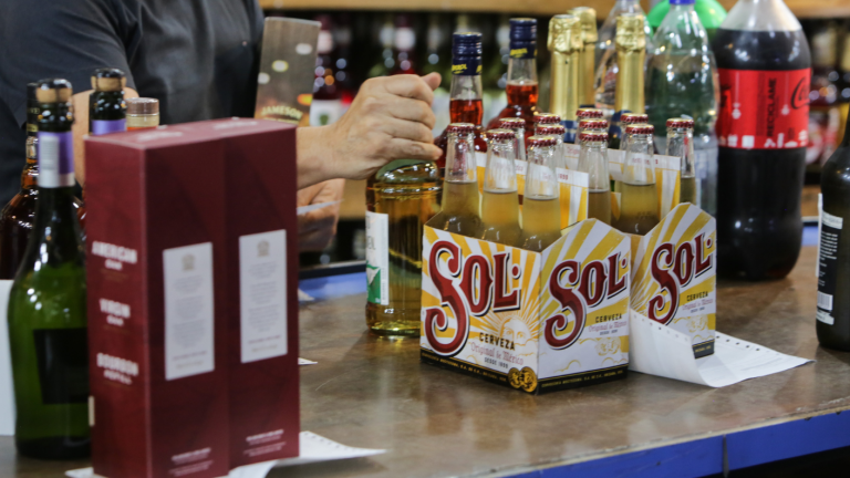 ¿Hay ley seca para las Elecciones 2024? Esto dice la norma sobre la venta y consumo de alcohol