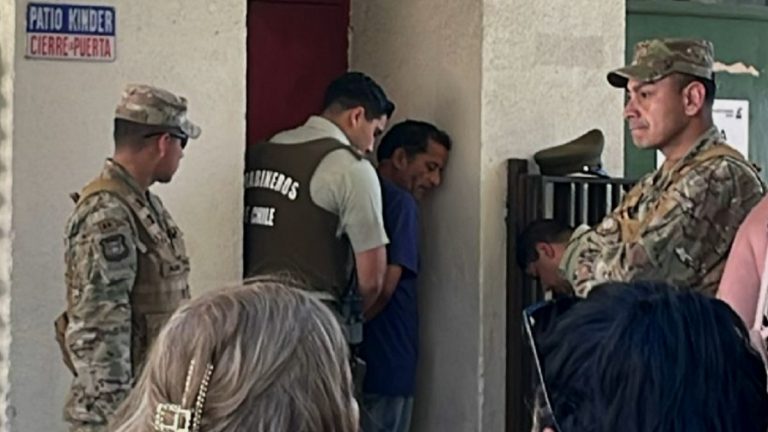 Detienen a delincuente que asaltó a funcionaria en colegio de Puente Alto durante las Elecciones 2024