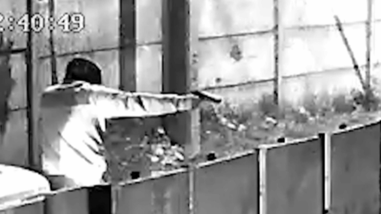 Detienen a tres sujetos por descarada balacera en villa de Isla de Maipo tras allanamiento