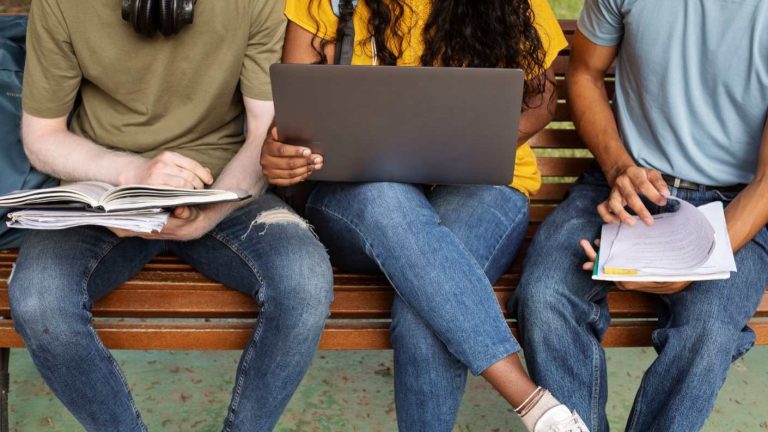 ¿Quiénes podrán optar a la condonación del CAE y reorganización de su deuda?