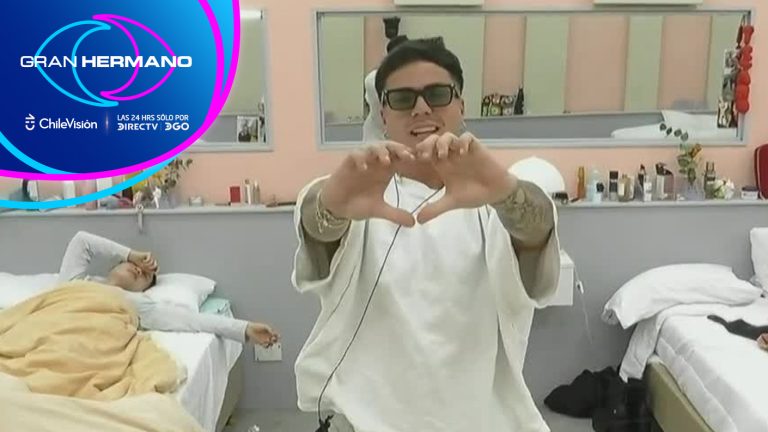 Miguel envió conmovedor mensajes a sus padres por su cumpleaños