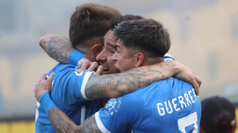 Tremendo: La U se complica tras llamativo informe del árbitro en el clásico universitario