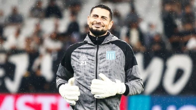 Gabriel Arias se ganó los elogios de hinchas de Racing tras ser determinante en Copa Sudamericana