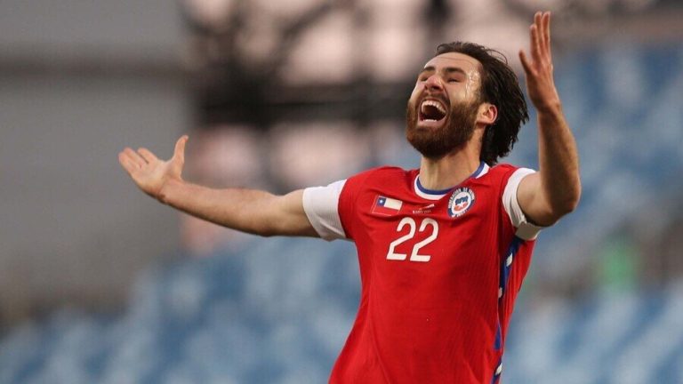 Ben Brereton sorprendió con radical cambio de look tras mala racha en Southampton