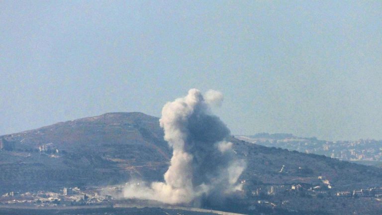 Nuevos bombardeos israelíes al Líbano y contra la misión de la ONU dejan casi una veintena de muertos