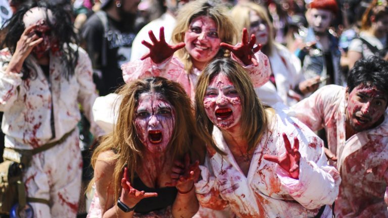 Zombiewalk en Santiago 2024: Revisa dónde y a qué hora comienza la terrorífica caminata