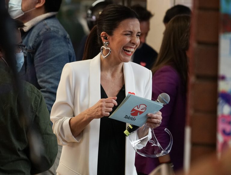 Karla Constant enterneció las redes con adorable postal que muestra cuánto han crecido sus hijos