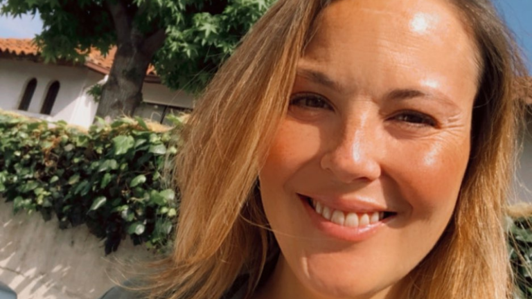 Periodista Chris McMillan fue detenida por hurto en supermercado de La Reina