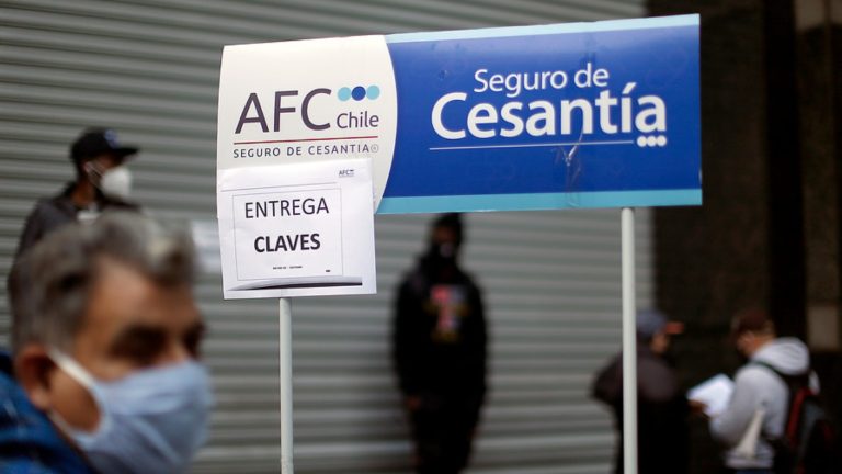 Estos son los BENEFICIOS para CESANTES a los que puedes acceder