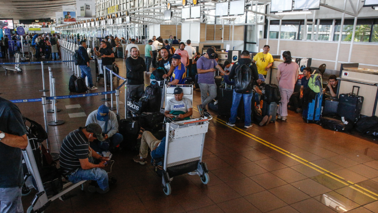 Gremios de la DGAC suspenden ralentización indefinida tras acuerdo