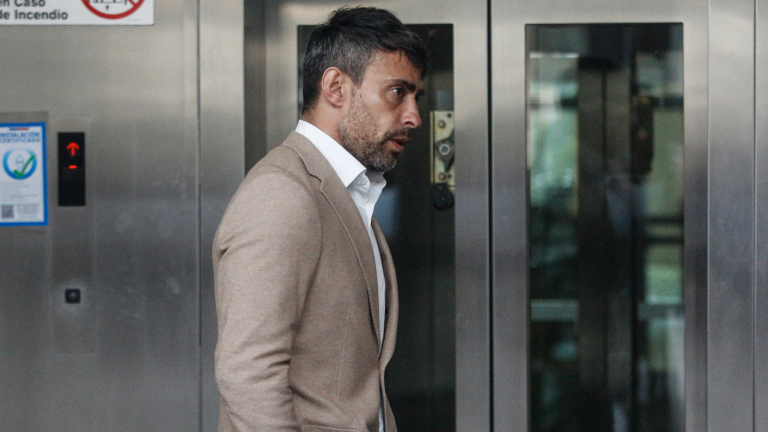 Tras incumplir arresto domiciliario nocturno: Fiscalía pedirá prisión preventiva para Jorge Valdivia