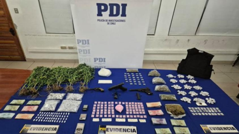 PDI allana 9 casas en La Pintana: Contaban con circuito cerrado de cámaras y puertas reforzadas