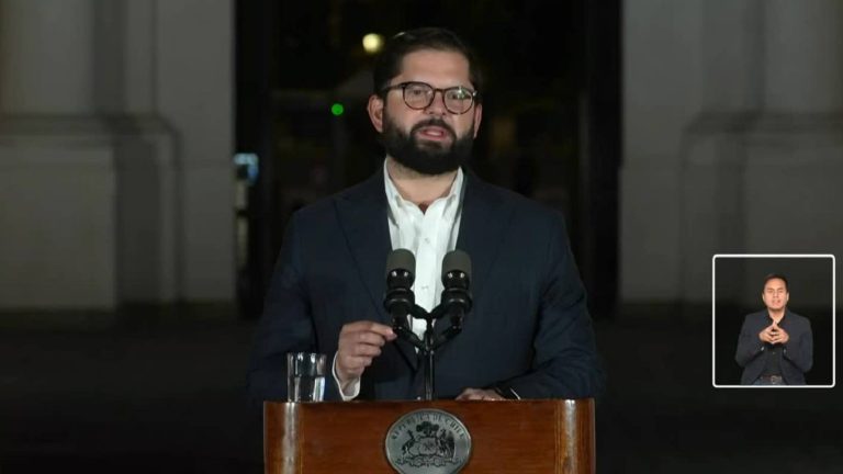 Pdte. Boric felicitó a las gobernadores electos y afirmó que perdieron las candidaturas 