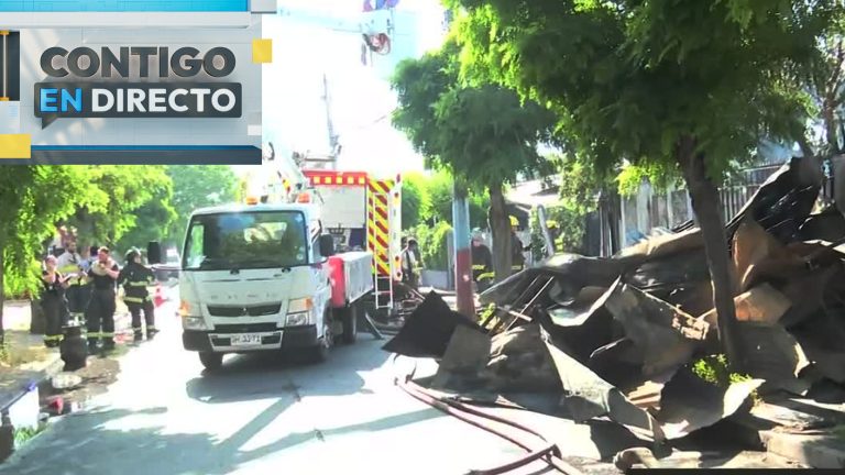 Escucharon explosiones: Incendio que afectó vivienda dejó un fallecido en Maipú