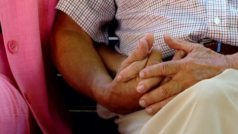 Las tres preguntas que podrían detectar el alzheimer, según estudio japonés