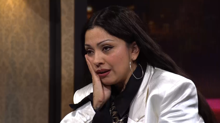 Mon Laferte recordó los duros problemas económicos de su infancia: “Tenía la camisa más sucia”