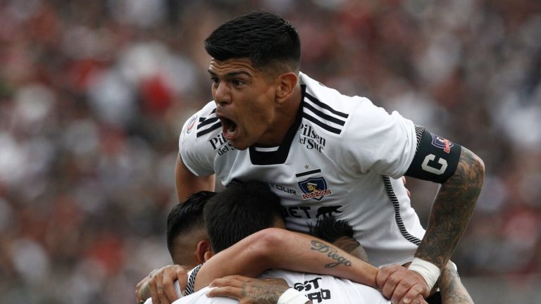 Colo Colo vence cómodamente a Iquique y queda a solamente un paso de ser campeón