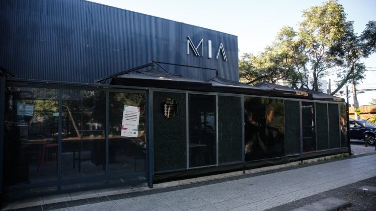 Administrador de local en Vitacura afirma que había “entre 8 y 10” jugadores de Colo Colo en fiesta