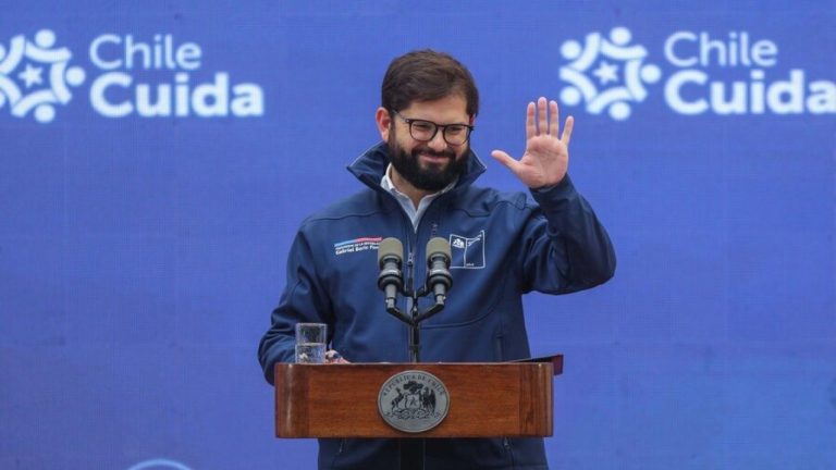 Pdte. Boric descartó cambio de gabinete: “A todos mis ministros los quiero trabajando”