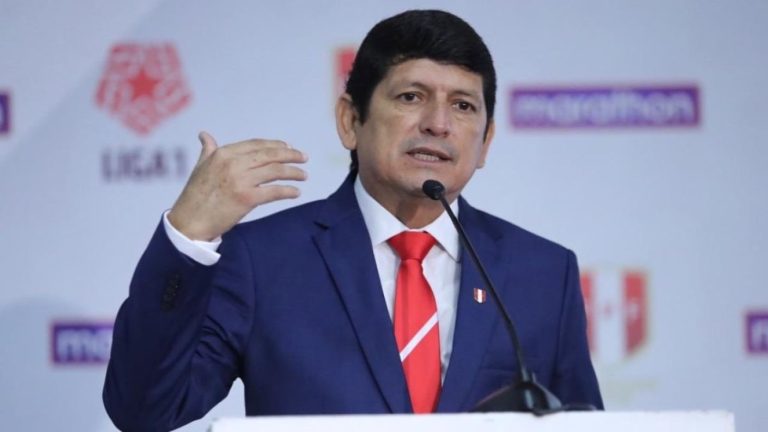 Detienen al presidente de Federación Peruana de Fútbol: Lo acusan de liderar banda criminal