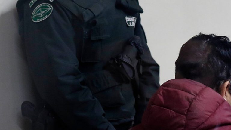 Niña defendió con arma blanca a su mamá: Pareja fue acusado de violencia intrafamiliar en Coronel