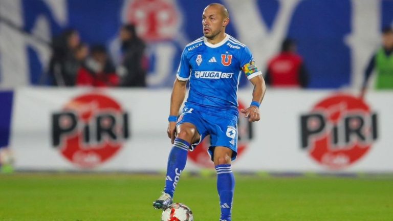 Marcelo Díaz hace fuertes acusaciones tras título de Colo Colo y tilda de “robo” el gol anulado a la U