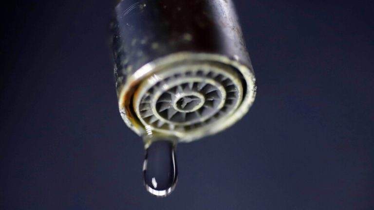 Aguas Andinas anuncia alza de tarifas en hogares de la RM a partir de abril de 2025