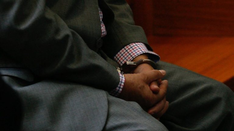 Detienen en Calama a médico que ejercía funciones en Cesfam por almacenamiento de pornografía infantil