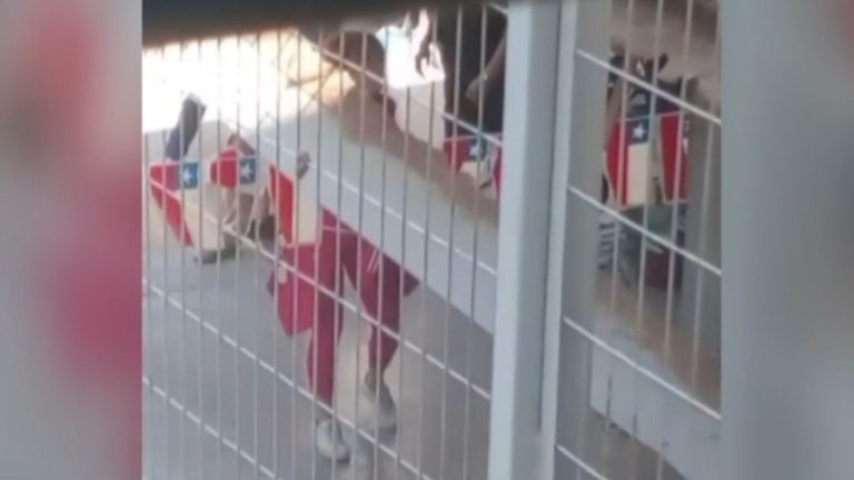 VIDEO | Graban a Cathy Barriga bailando zumba con reclusas de la cárcel de San Miguel