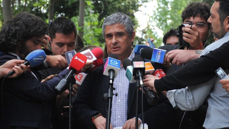 Caso Audios: Defensa de Luis Hermosilla reveló listado de casi 30 fiscales y jueces que tuvieron contacto con él