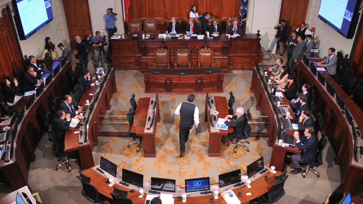 Senado aprueba reajuste del sector público y despacha proyecto a la ...