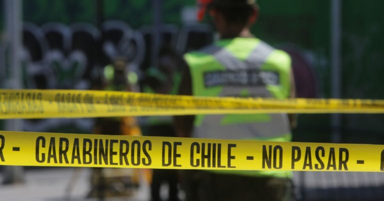 Hombre muere atropellado tras intentar robar vehículo en Autopista Central