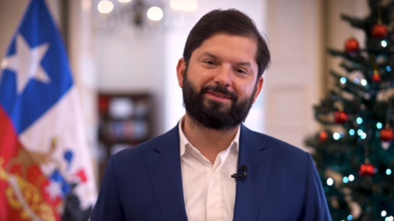 Presidente Boric remarcó las “luces y sombras” de este año en optimista mensaje de Navidad