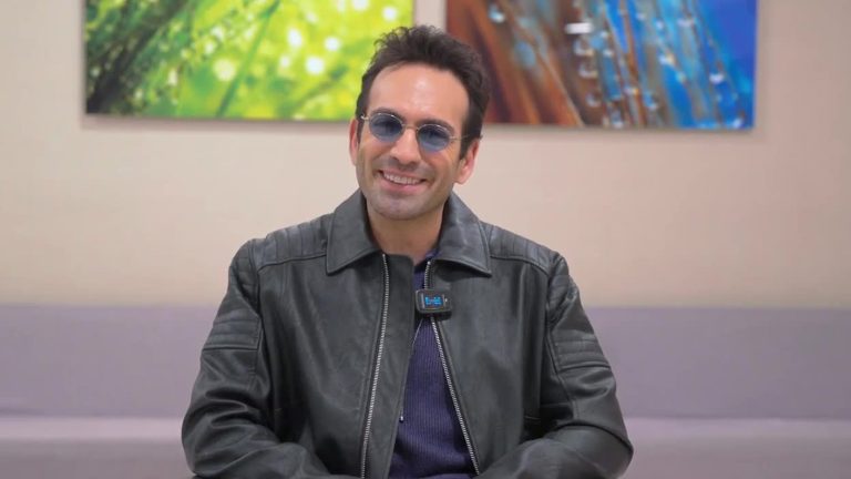 ¡Saludo muy especial! Bugra Gülsoy invitó a todos a ver el estreno de Bahar por Chilevisión