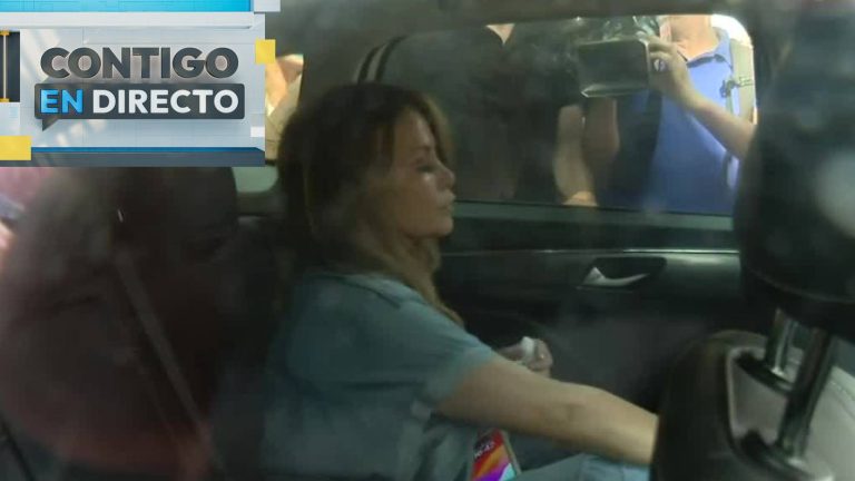 La caótica salida de Cathy Barriga rumbo a la cárcel de San Miguel para cumplir prisión preventiva