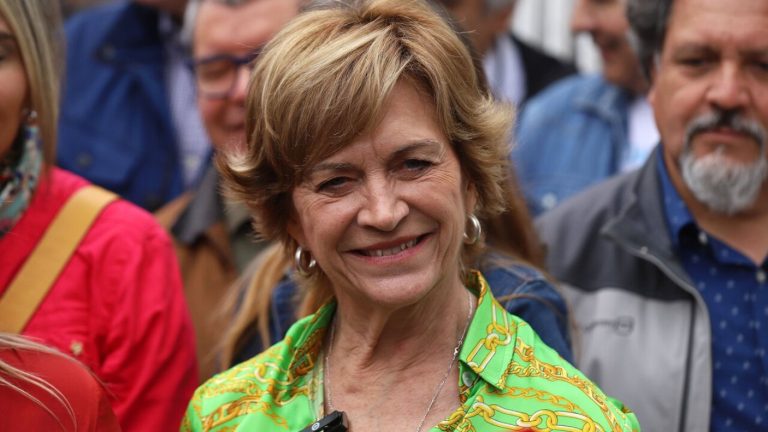 Cadem: Evelyn Matthei ganaría en todos los escenarios de una segunda vuelta presidencial