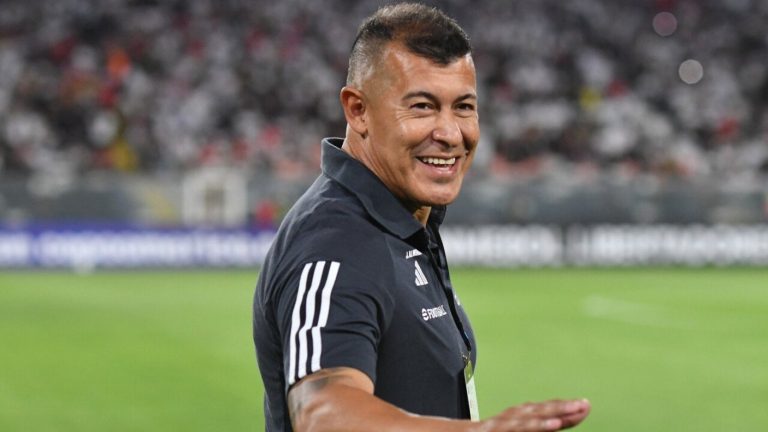 “Ley Almirón”: En qué consiste y cómo cambia al fútbol chileno para el 2025