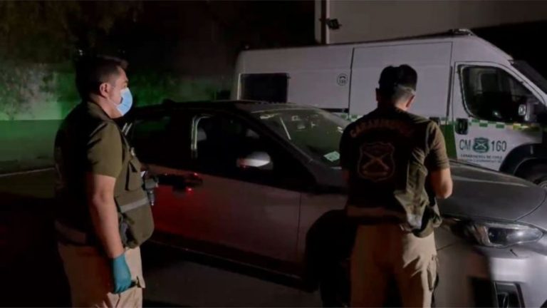 Dos detenidos tras intento de atropello a carabineros en Puente Alto: Uno de ellos tiene 15 años