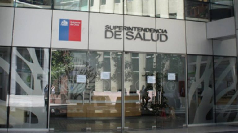 Superintendencia de Salud buscar la “mejor manera” de evitar las 154 cuotas por pagos de Isapres