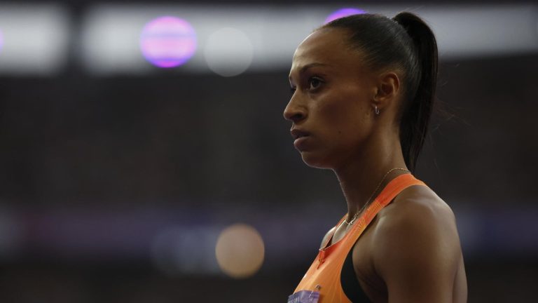 Deportista Ana Peleteiro impacta al revelar abusos y maltrato psicológico de ex pareja