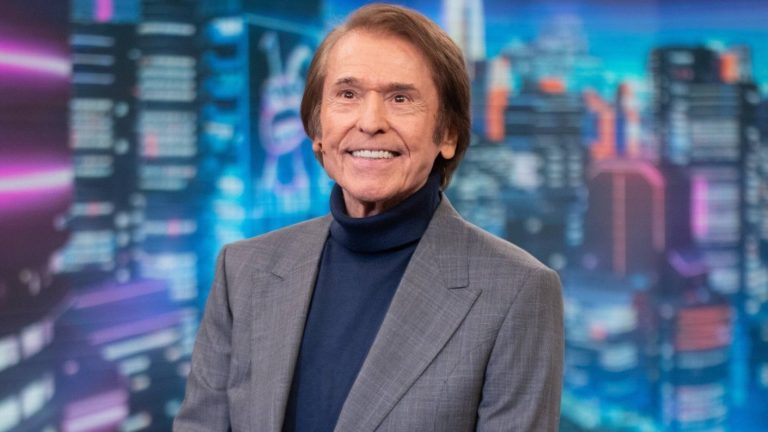 Raphael finalmente no sufrió un ACV: Su estado de salud aún es delicado