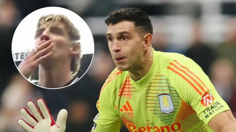 El “mejor del mundo” no pudo: Dibu Martínez sufre impresionante golazo en el Boxing Day