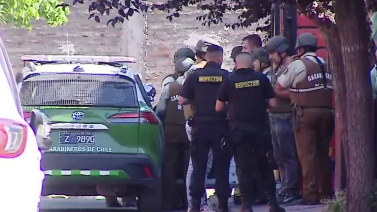Conmoción en Puente Alto: Sujeto acusado de matar a su madre y sobrino de 5 años fue abatido por carabineros